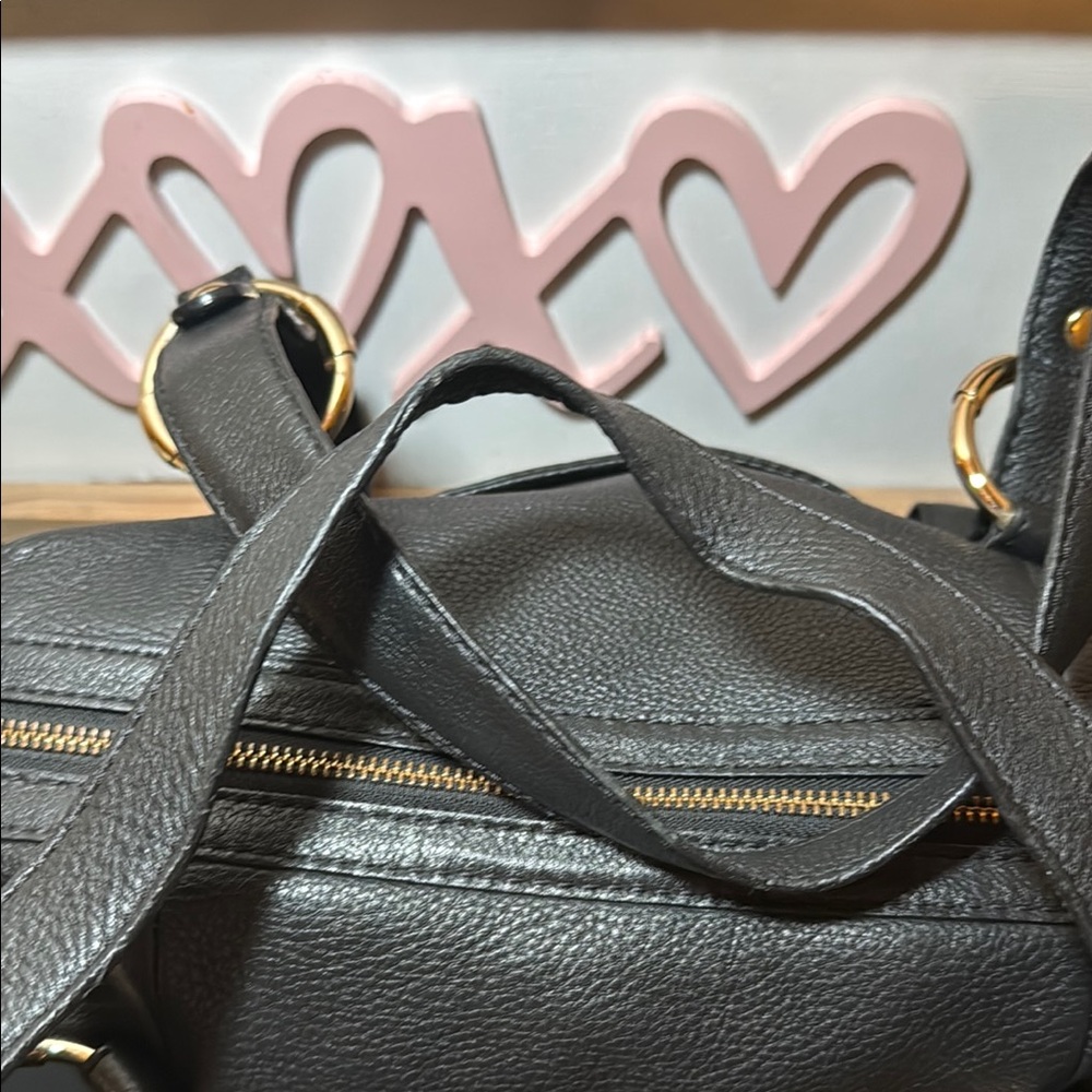 VINTAGE Y2K Michael Kors Black Fulton Pebbled Leather Satchel with Gold Hardware - Picture 2 of 16